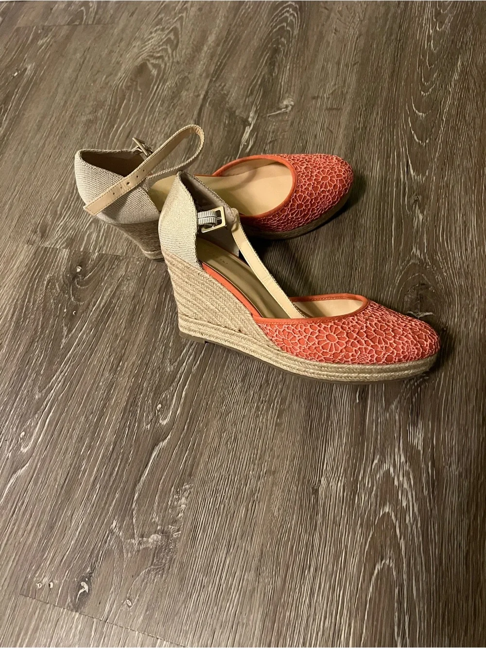 Liz Claiborne Espadrille Wedge Sandals Women's 10M Coral Lace Ankle Strap